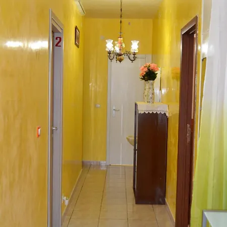 Milon Местре
