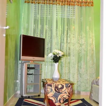 Milon Bed & Breakfast 3*